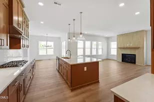 121 Dunton St, Holly Springs, NC 27540 - Photo 2
