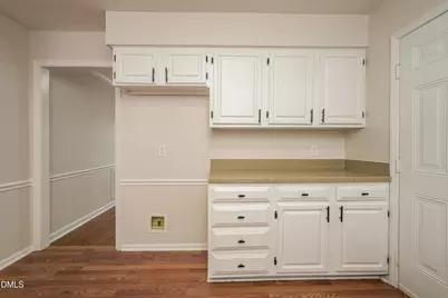 706 Edinburgh Court, Burlington, NC 27215 - Photo 6