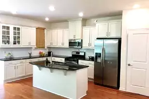 725 Edgewater Ridge Ct, Apex, NC 27523 - Photo 6