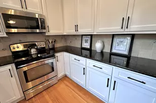 226 Edgewater Cir, Chapel Hill, NC 27516 - Photo 12