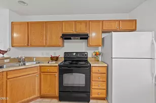 7719 Averette Field Dr, Raleigh, NC 27616 - Photo 6