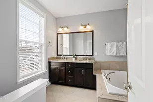 10321 Sablewood Dr, Raleigh, NC 27617 - Photo 20