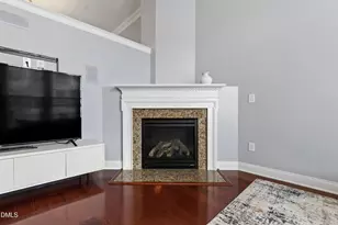 10321 Sablewood Dr, Raleigh, NC 27617 - Photo 6