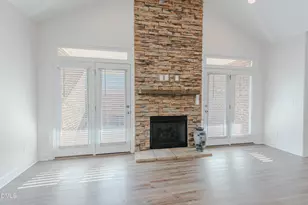 194 Dunvegan Ln, Burlington, NC 27215 - Photo 8