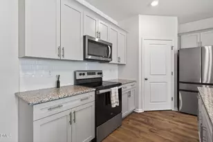 35 Hickory Holw Cir, Youngsville, NC 27596 - Photo 8