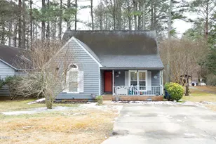 1207 Fernridge Dr, Sanford, NC 27332 - Photo 2