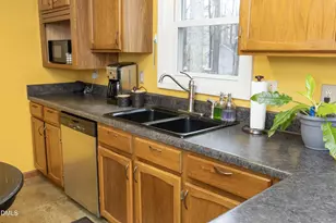 1207 Fernridge Dr, Sanford, NC 27332 - Photo 10