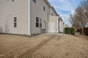 8856 Commons Townes Dr, Raleigh, NC 27616 - Photo 34