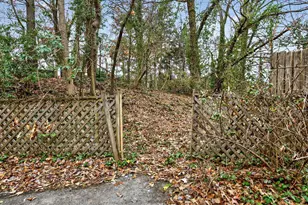 1313 Dylan Heath Ct, Raleigh, NC 27608 - Photo 22