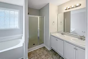 100 Broken Lance Dr, Youngsville, NC 27596 - Photo 6