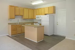 70 Cole Pl, Chapel Hill, NC 27517 - Photo 6