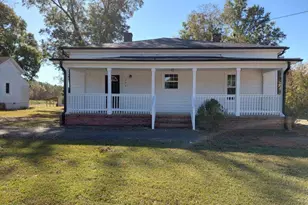 304 E Green St, Macclesfield, NC 27852 - Photo 2
