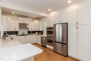 2833 Claremont Rd, Raleigh, NC 27608 - Photo 14