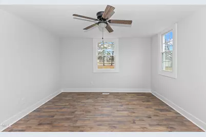 305 E Harnett Street, Benson, NC 27504 - Photo 28