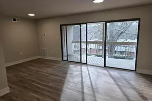 500 Umstead Dr, Chapel Hill, NC 27516 - Photo 8