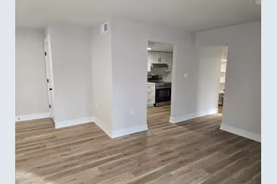 500 Umstead Drive #Unit 306, Chapel Hill, NC 27516 - Photo 4