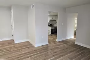 500 Umstead Dr, Chapel Hill, NC 27516 - Photo 4