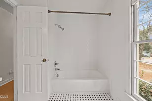 5916 Applewood Ln, Raleigh, NC 27609 - Photo 18