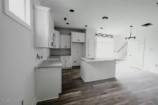 309 E Perry Ave, Wake Forest, NC 27587 - Photo 2