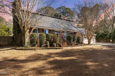 1023 Devonshire Trail, Aberdeen, NC 28315 - Photo 4