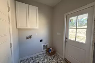 1709 Elizabeth Dr, Kinston, NC 28504 - Photo 4