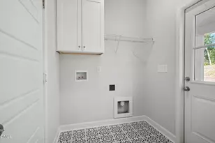 1709 Elizabeth Dr, Kinston, NC 28504 - Photo 10