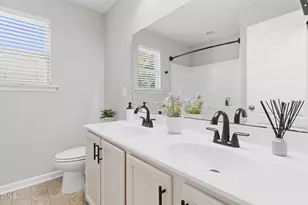 913 Sugar Tree Dr, Mebane, NC 27302 - Photo 16