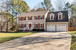 508 Heathridge Ln, Cary, NC 27513 - Photo 2