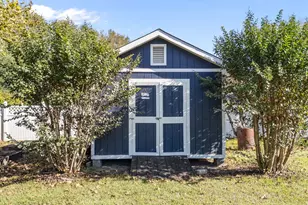 1617 Kendall Hill Rd, Willow Springs, NC 27592 - Photo 20