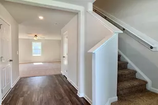 213 Brisk Dr, Zebulon, NC 27597 - Photo 2