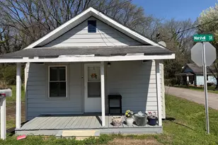 631 Marshall St, Henderson, NC 27536 - Photo 1