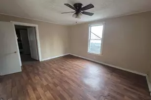 206 S Ethel St, Selma, NC 27576 - Photo 8