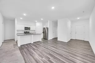 740 Mirror Pond Dr, Zebulon, NC 27597 - Photo 2