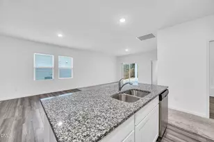 740 Mirror Pond Dr, Zebulon, NC 27597 - Photo 6