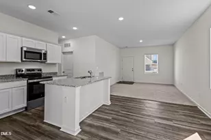 646 Essex Rd, Nashville, NC 27856 - Photo 6