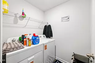 1441 N Wilshire Ct, Kinston, NC 28504 - Photo 8