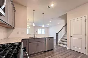 421 Parker Sta Ave, Fuquay Varina, NC 27526 - Photo 8