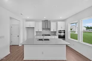 685 Sun Mdw Dr, Wake Forest, NC 27587 - Photo 2