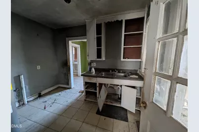 809 Briggs Street S, Wilson, NC 27893 - Photo 4