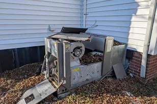 809 Briggs St S, Wilson, NC 27893 - Photo 12