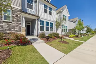 458 Channel Drop Dr, Clayton, NC 27520 - Photo 2