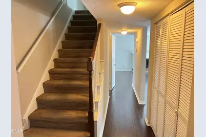 1333 Springlawn Court, Raleigh, NC 27609 - Photo 2