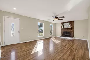 637 Yates Pl, Zebulon, NC 27597 - Photo 2