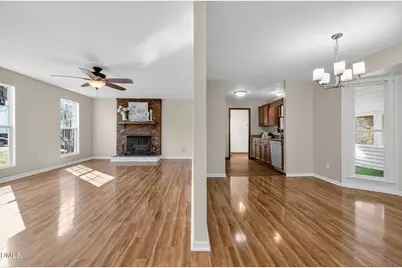 637 Yates Place, Zebulon, NC 27597 - Photo 4