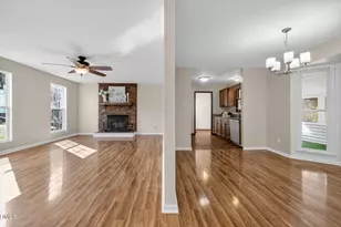 637 Yates Pl, Zebulon, NC 27597 - Photo 4