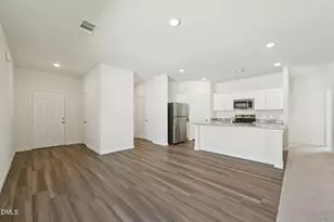 105 Big Dream Ct, Louisburg, NC 27549 - Photo 4