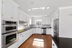 3620 Alamance Dr, Raleigh, NC 27609 - Photo 14