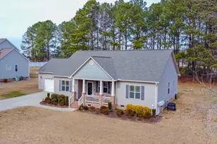 28 Silver Creek Dr, Clayton, NC 27520 - Photo 2