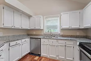 4401 Liverpool Ln, Raleigh, NC 27604 - Photo 6