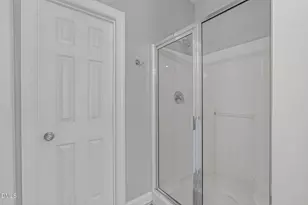 409 Acorn Falls Ct, Holly Springs, NC 27540 - Photo 18